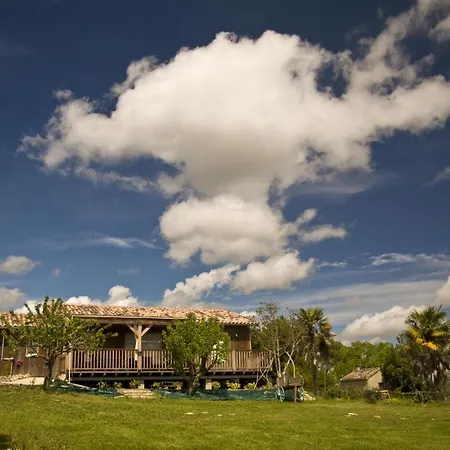 Les Bourdettes Holiday home Auvillar