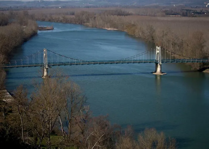 Les Bourdettes Nyaraló